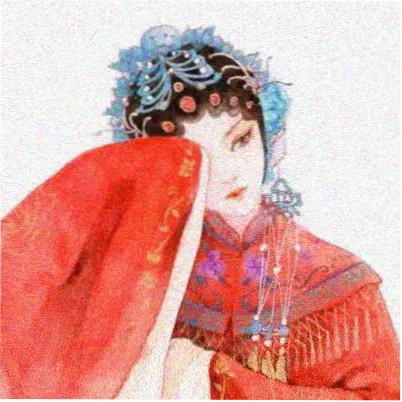 露西·劳莱丝 饰演 露克蕾西娅